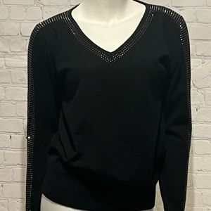 ❤️ LOVELY Knit Sweater with Rhinestones Details